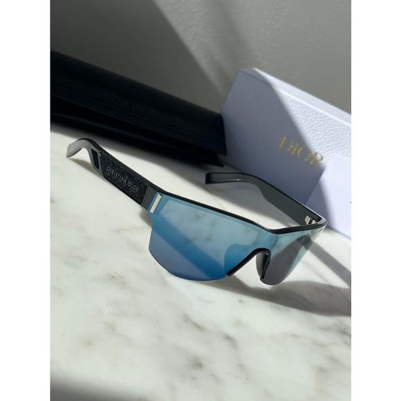NEW Dior Xtrem M2U Sunglasses in Blue Mirror Lens - Picture 5 of 8